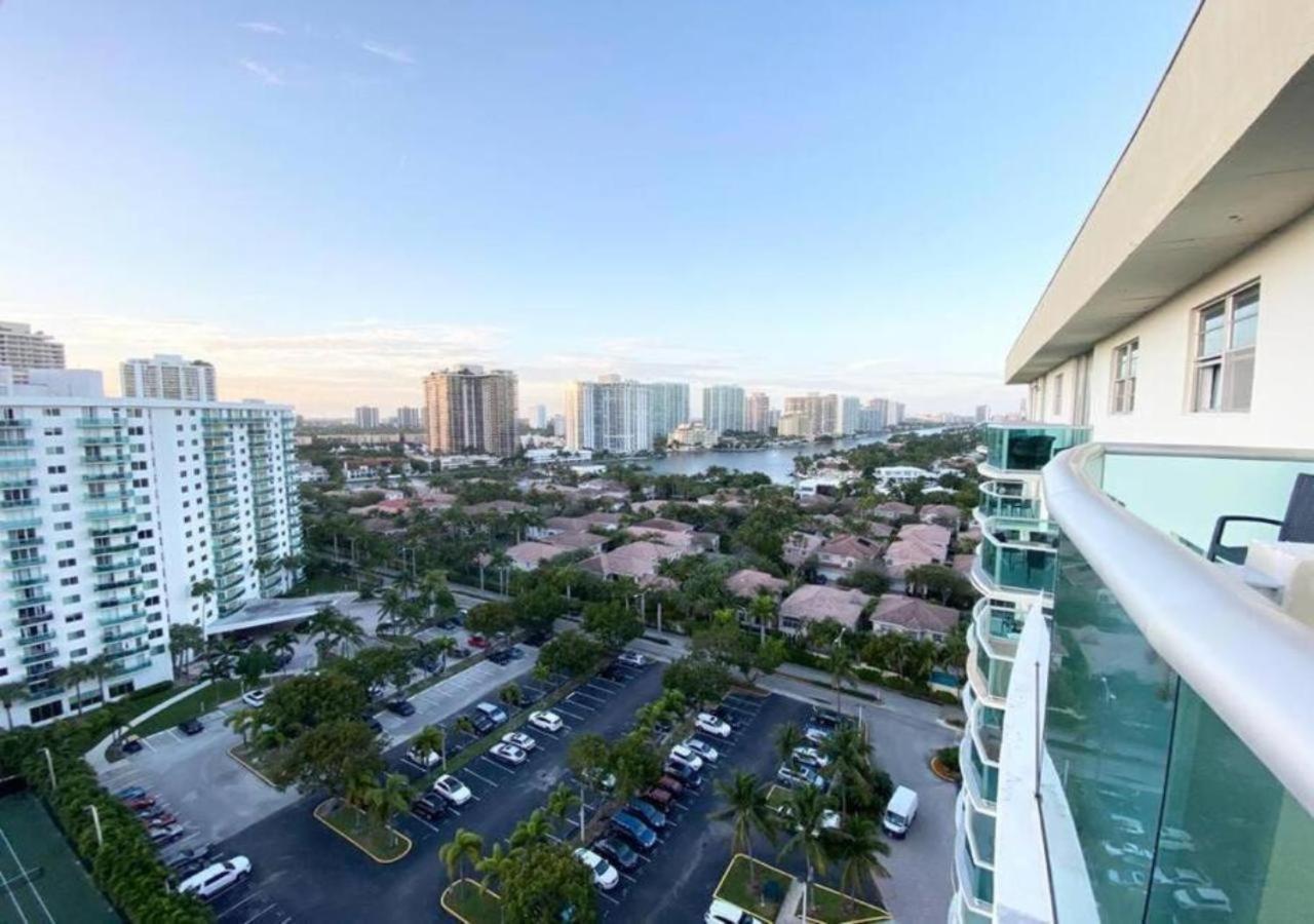 Zen Vacation Modern Penthouse Across Ocean Сasa de vacaciones